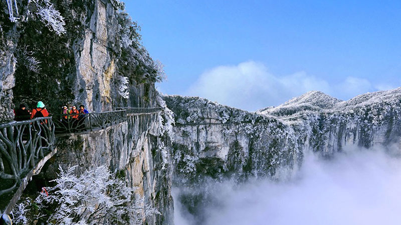 tianmen-mountain-plank-road-2