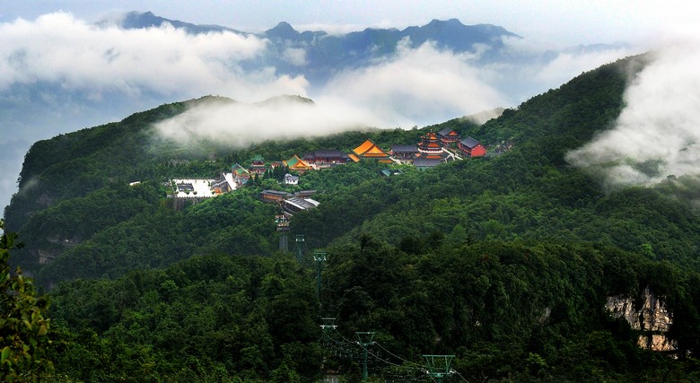 tianmen-mountain-temple