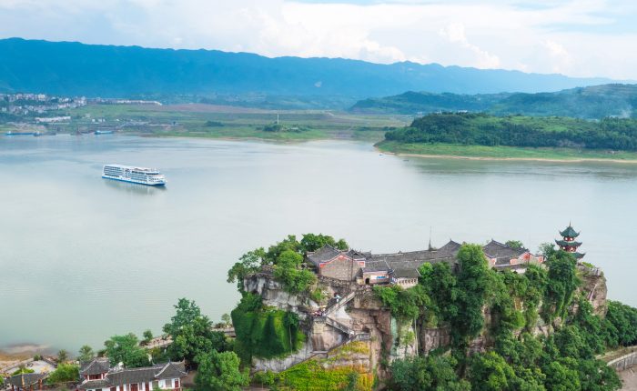 century paragon cruise at shibaozhai