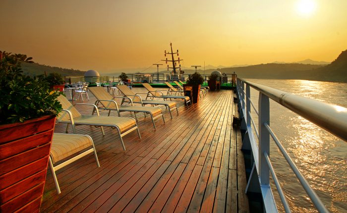 Deck of President No.6 Cruise